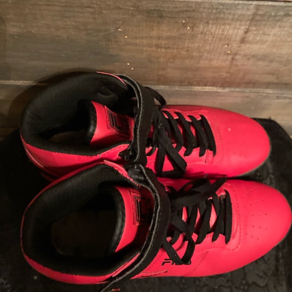 Men’s FILA high top sneakers size 8.5 - Picture 6 of 8